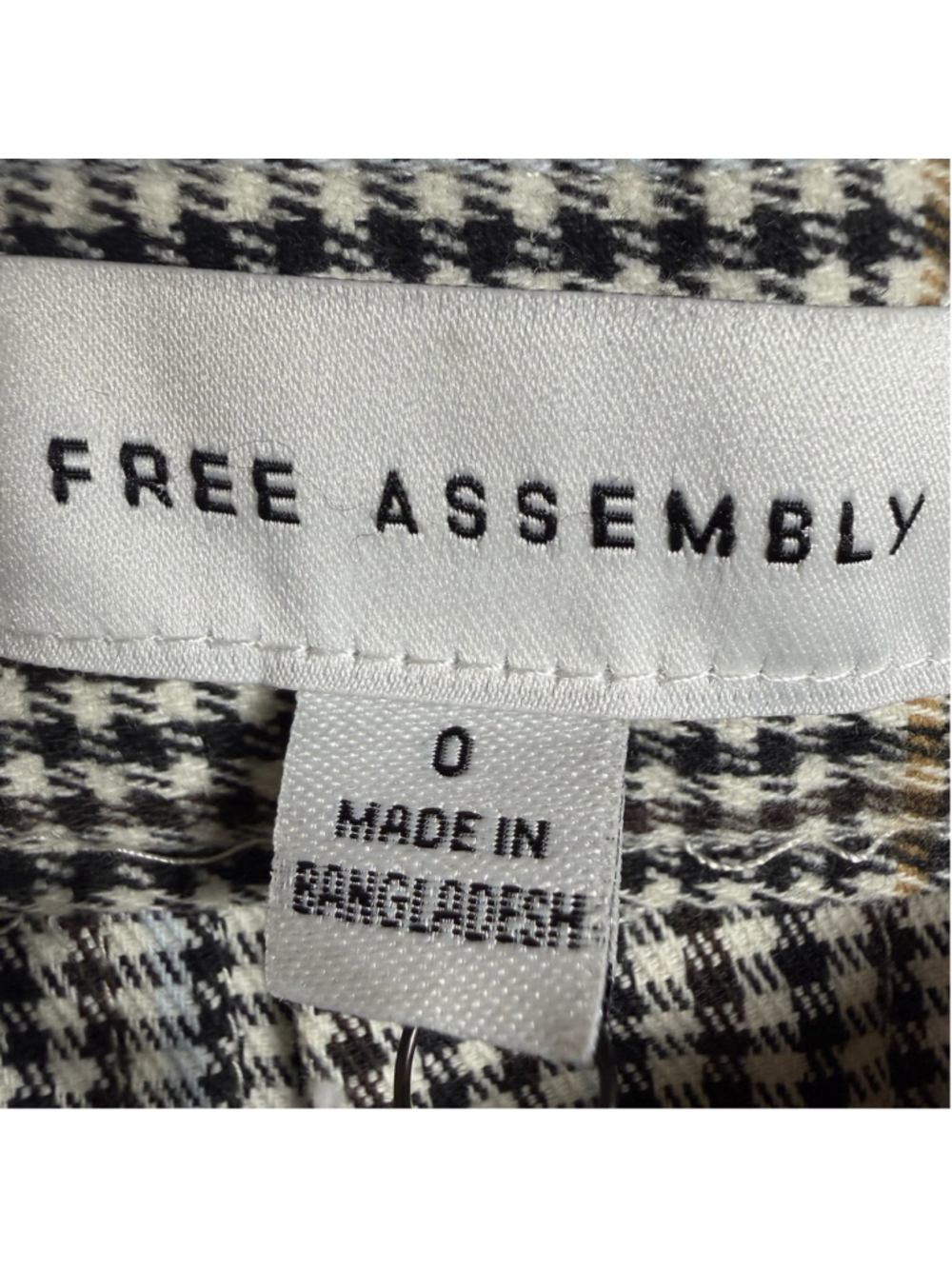 Free Assembly Plaid Pleated Mini Skirt Size 0 - Picture 4 of 10